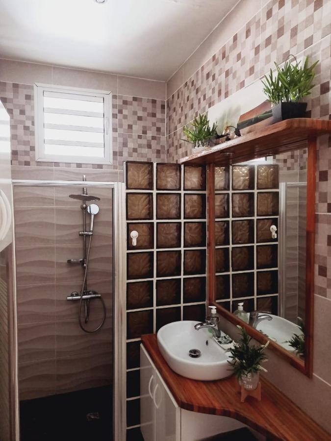 Une Pause S'Impose Au Vauclin Avec Votre Jacuzzi Privatif Pour 3 Nuits Minimum مدينة لو فوكلين المظهر الخارجي الصورة